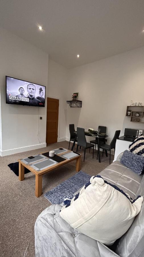 Cozy 1-Bedroom Apartment In The Heart Of Barnsley Town Centre Luaran gambar