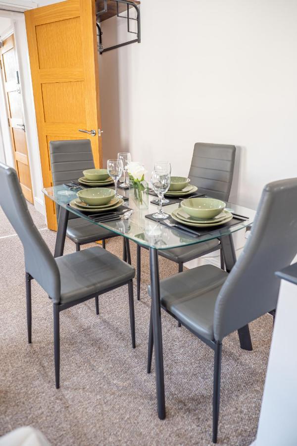 Cozy 1-Bedroom Apartment In The Heart Of Barnsley Town Centre Luaran gambar
