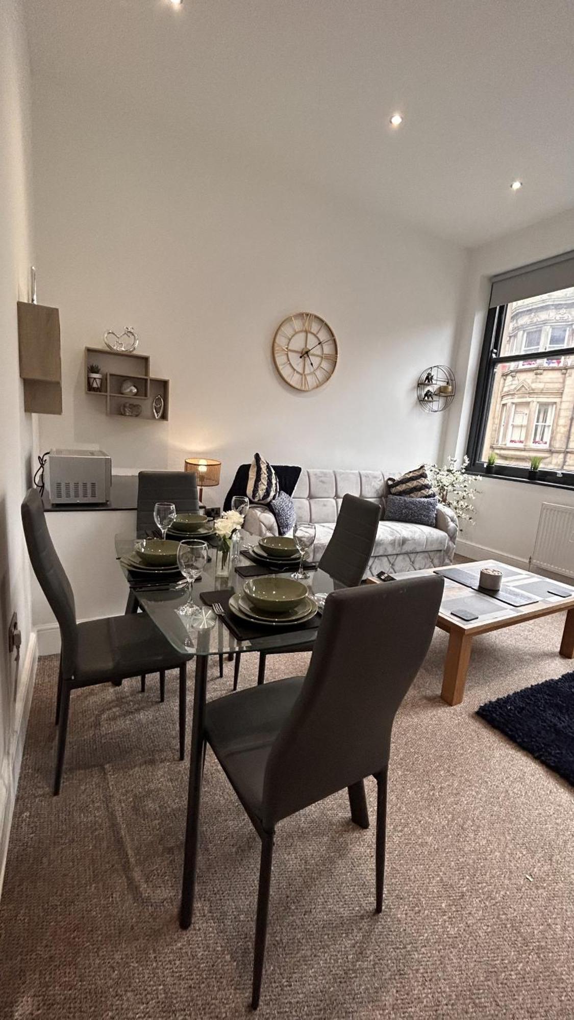 Cozy 1-Bedroom Apartment In The Heart Of Barnsley Town Centre Luaran gambar