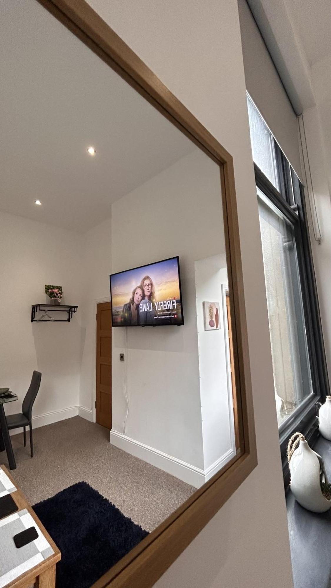 Cozy 1-Bedroom Apartment In The Heart Of Barnsley Town Centre Luaran gambar