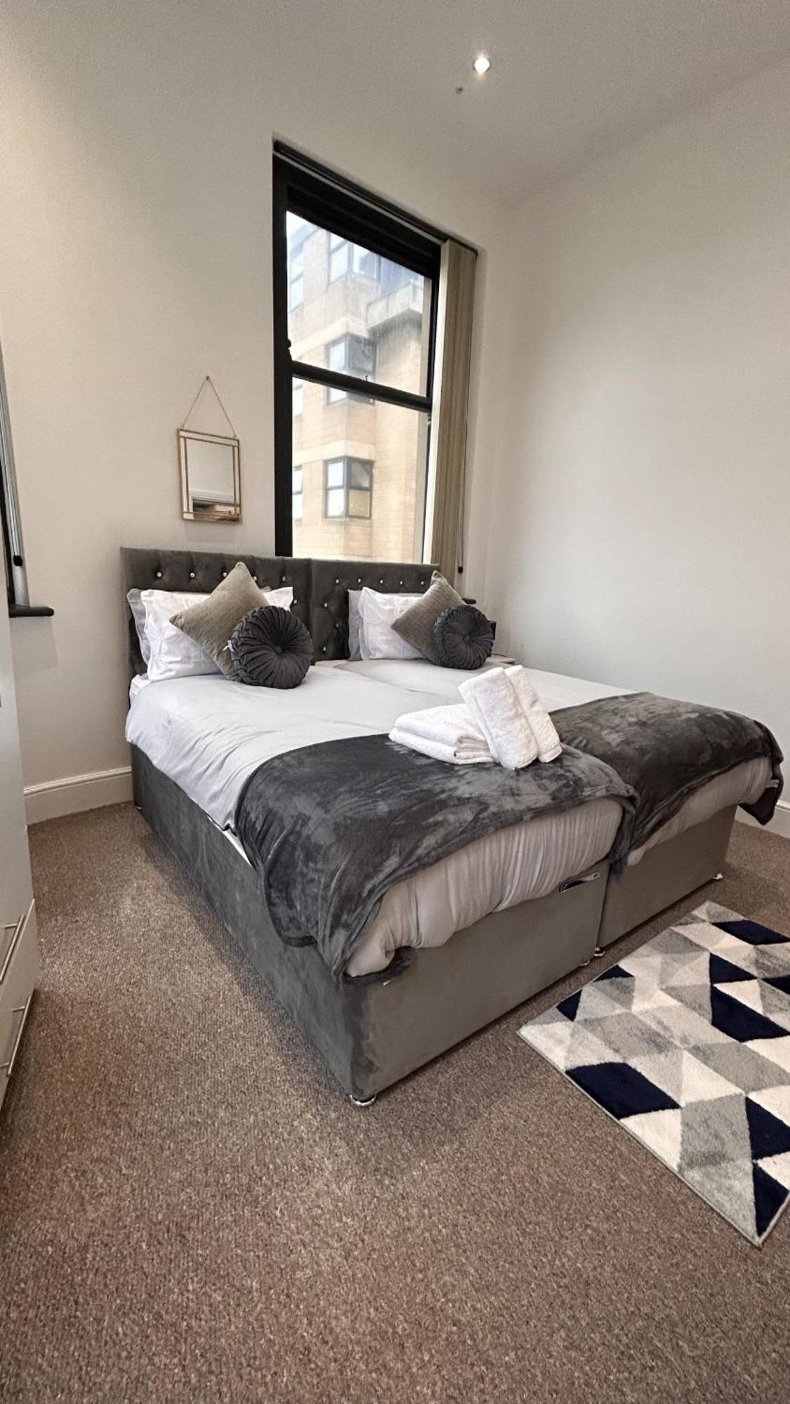 Cozy 1-Bedroom Apartment In The Heart Of Barnsley Town Centre Luaran gambar